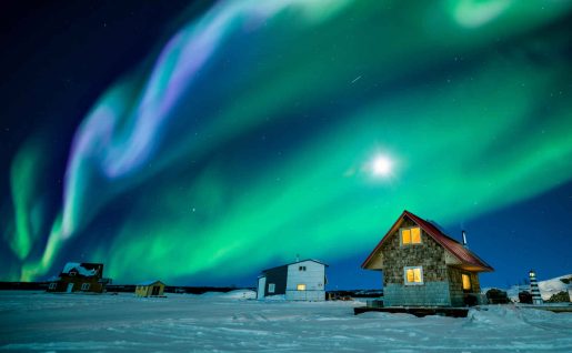 Aurores boréales at Great Slave Lake, Yellowknife, Canada